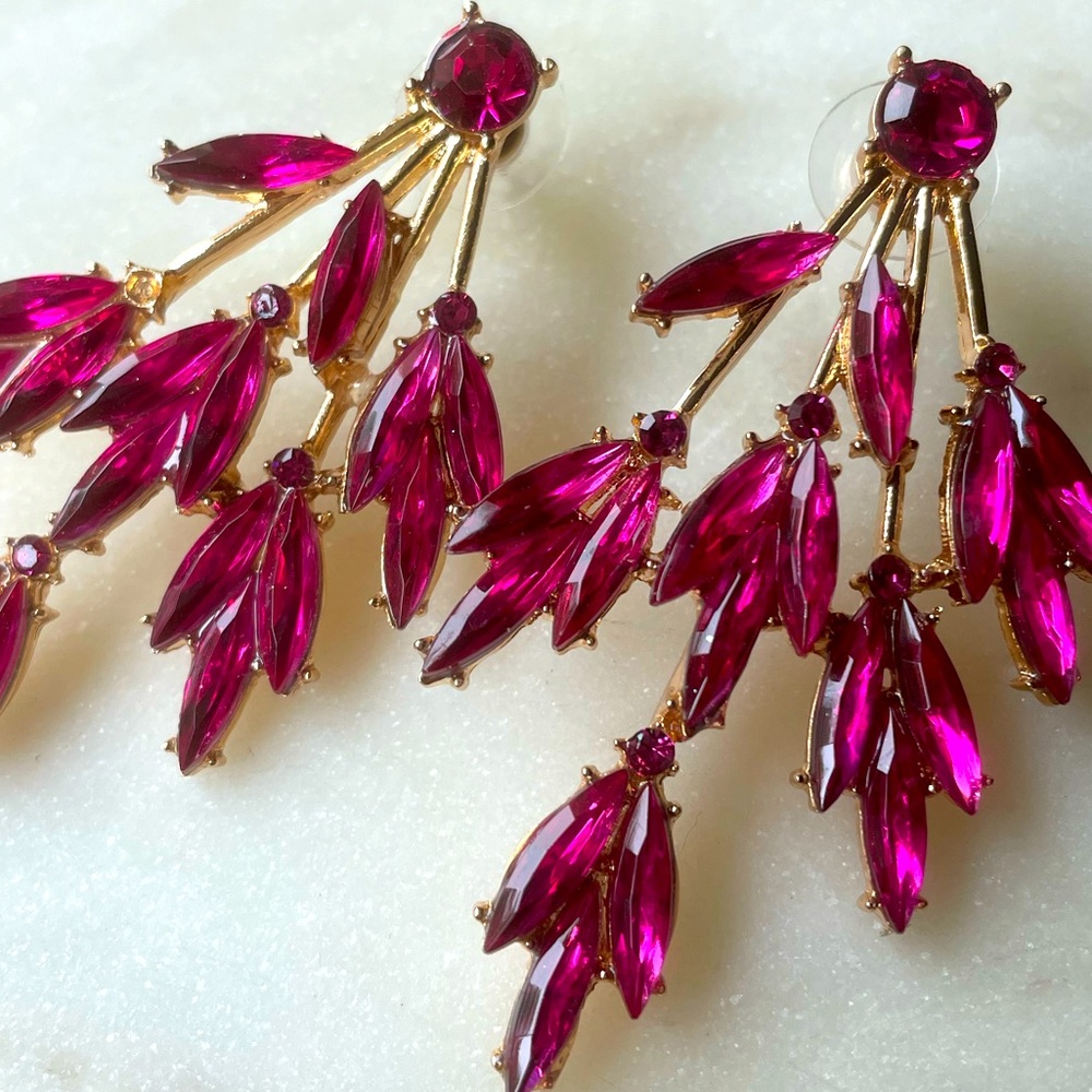 Willow dark pink Leaf Earrings - Picture 7 of 10